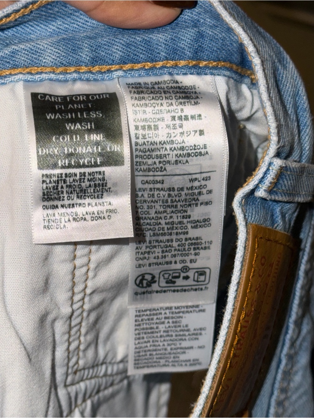 Levi's Premium 501 Original Distressed High-Rise Denim Cutoff Shorts W26 - Picture 12 of 12